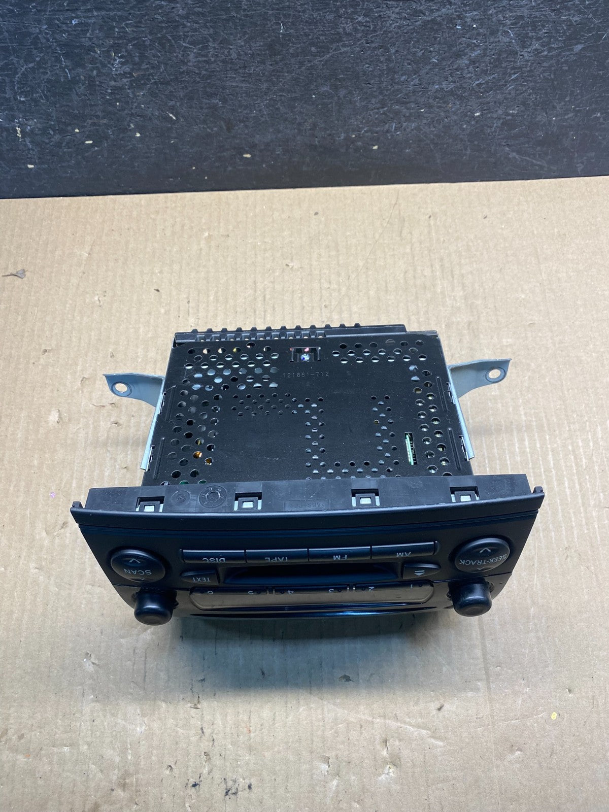 2004 to 2010 Toyota Sienna AM FM CD WMA Mp3 Radio Receiver AG3967 DW4