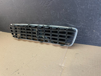 2001 to 2004 Volvo S60 Front Upper Grill Grille AE3598 DG5