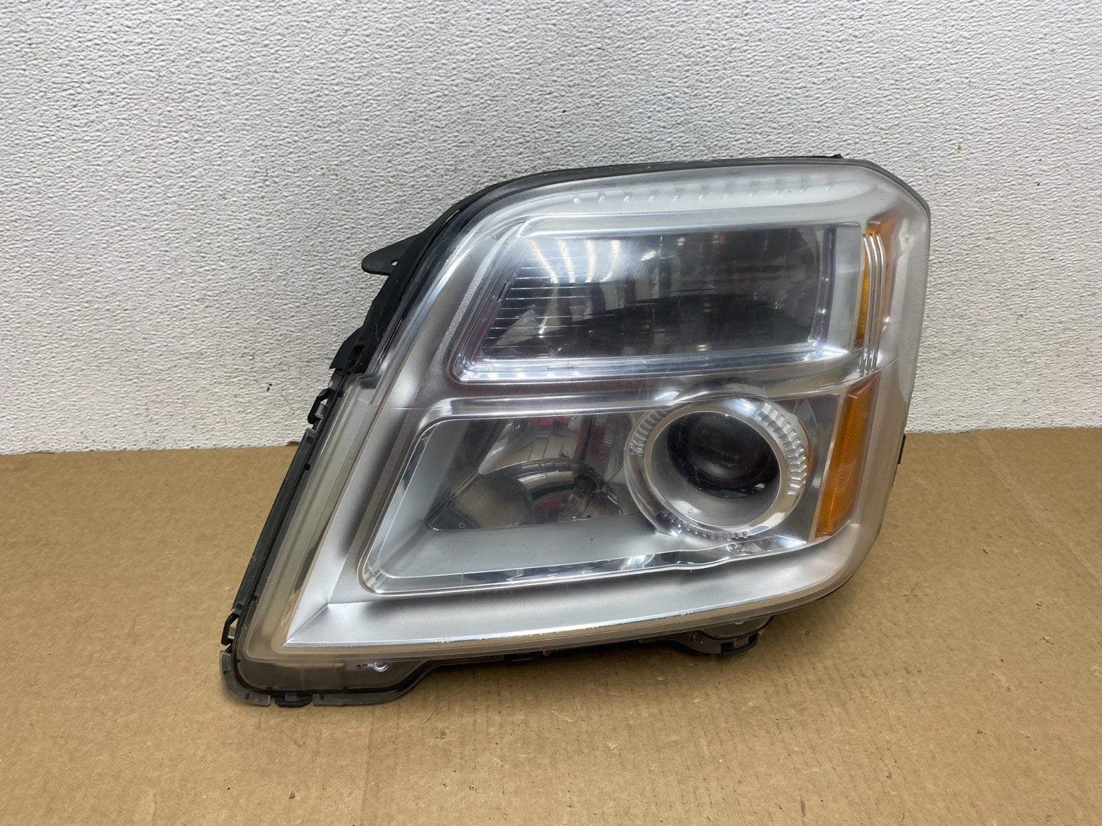 2010 to 2015 GMC Terrain Halogen Left Driver Lh Side Headlight TYC AF9548 DW0