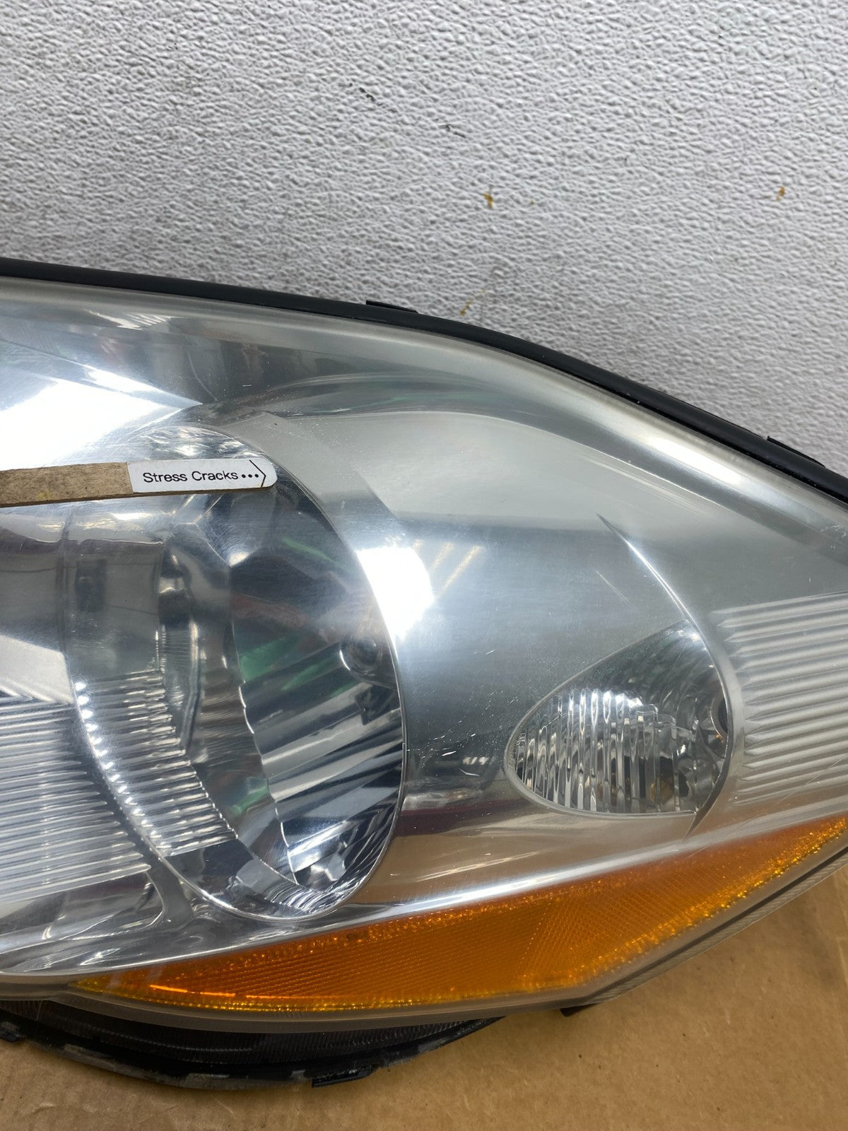 2006 to 2010 Toyota Sienna Left Driver Lh Side Headlight Halogen AD8953 DW4
