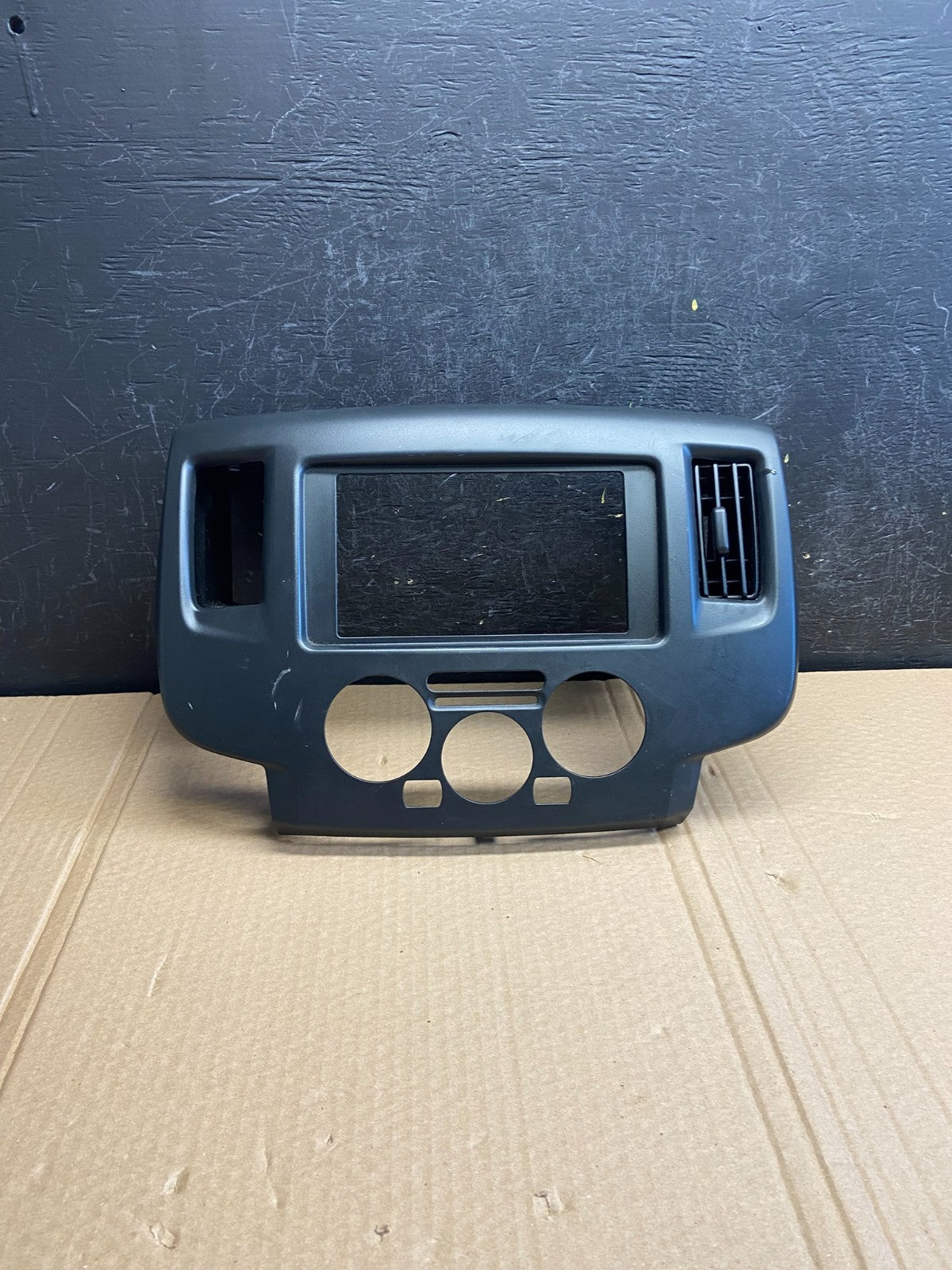 2013-2021 Nissan NV200 Center Console Radio Climate Control Air Vent AF6108 DG0