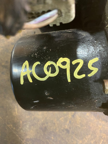 2004-07 GMC Savana Express ABS Brake Pump Control OEM 13567149 AC0925 DG7