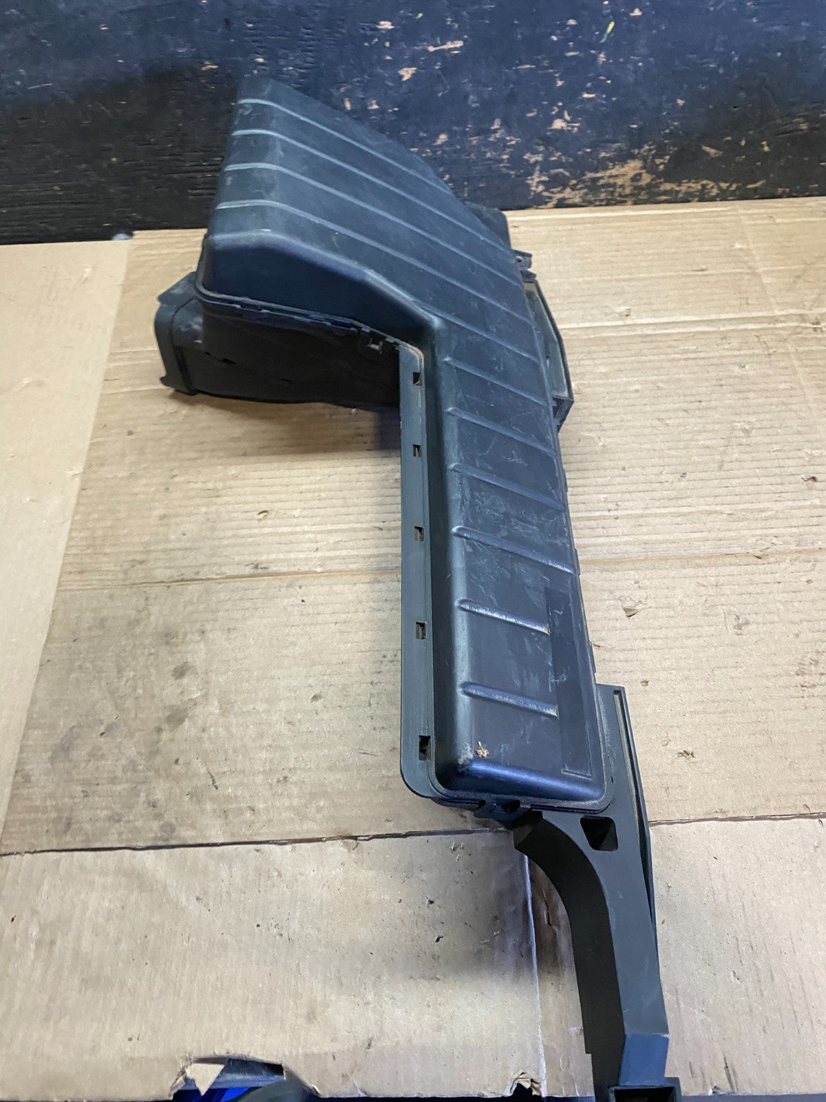 2009 to 2014 Nissan Murano Upper Air Intake Duct V2808 DG2