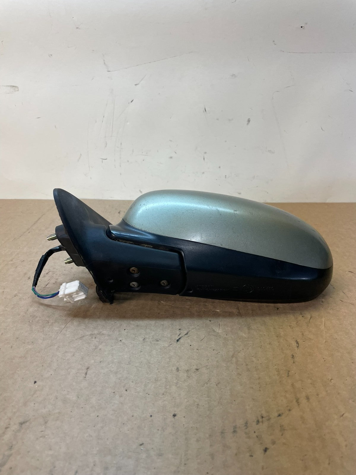 2000 to 2004 Infiniti i30 i35 Front Left Driver LH View Door Mirror AG2789 MS3