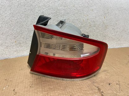 2008 to 2009 Subaru Legacy Right Passenger RH Side Tail Light AI8252 DW0