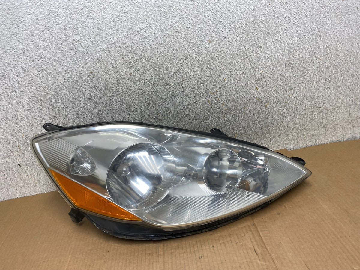 2006 to 2010 Toyota Sienna Right Passenger Rh Side Headlight Halogen AI5722 DW0