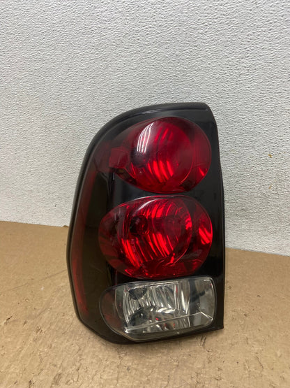 2002 to 2009 Chevrolet Trailblazer Left Driver LH Side Tail Light AG1454 LK0