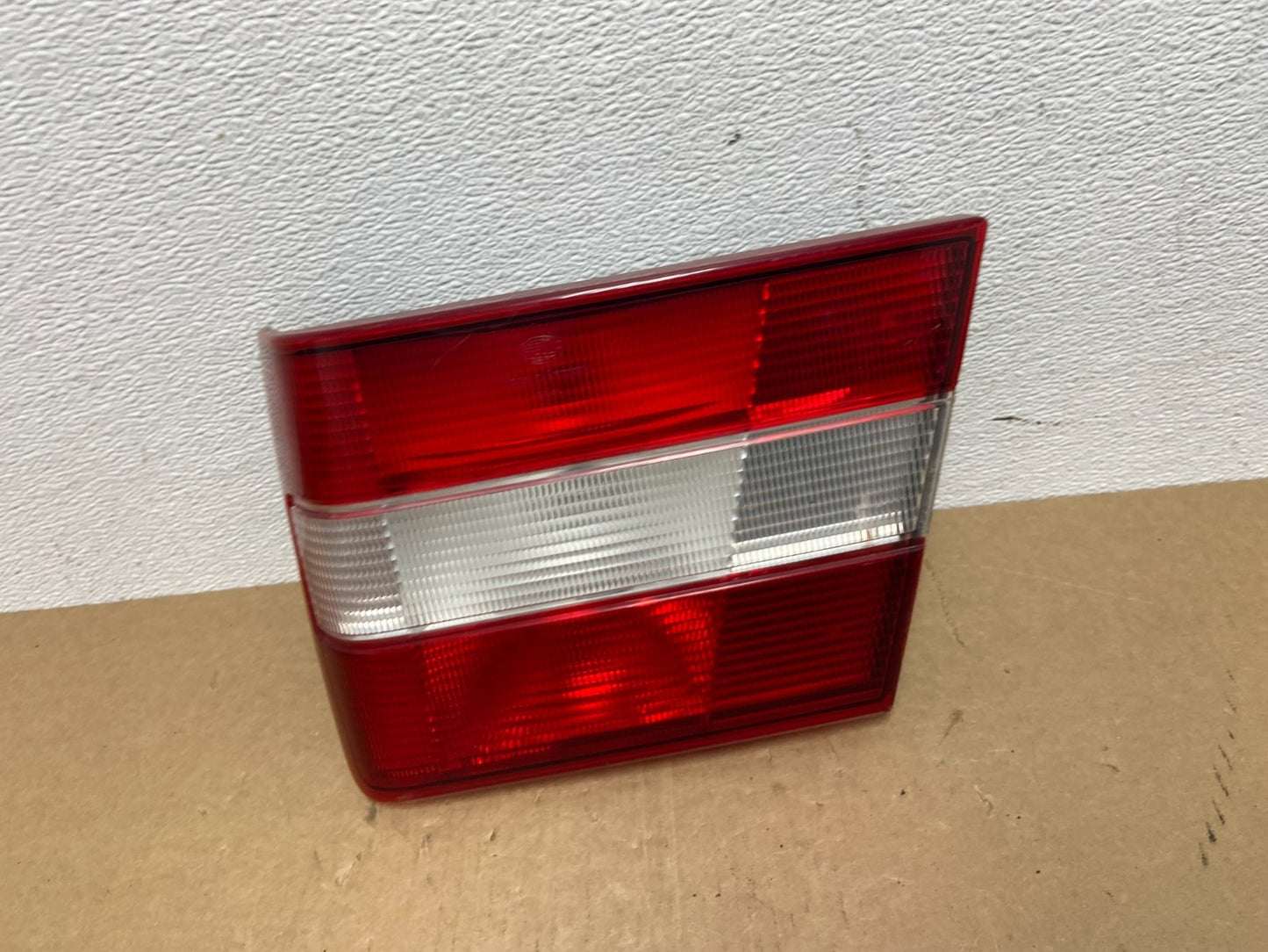 1995 - 1997 Volvo 940 960 Right Passenger RH Side Inner Tail Light Oem AC1150 DW0