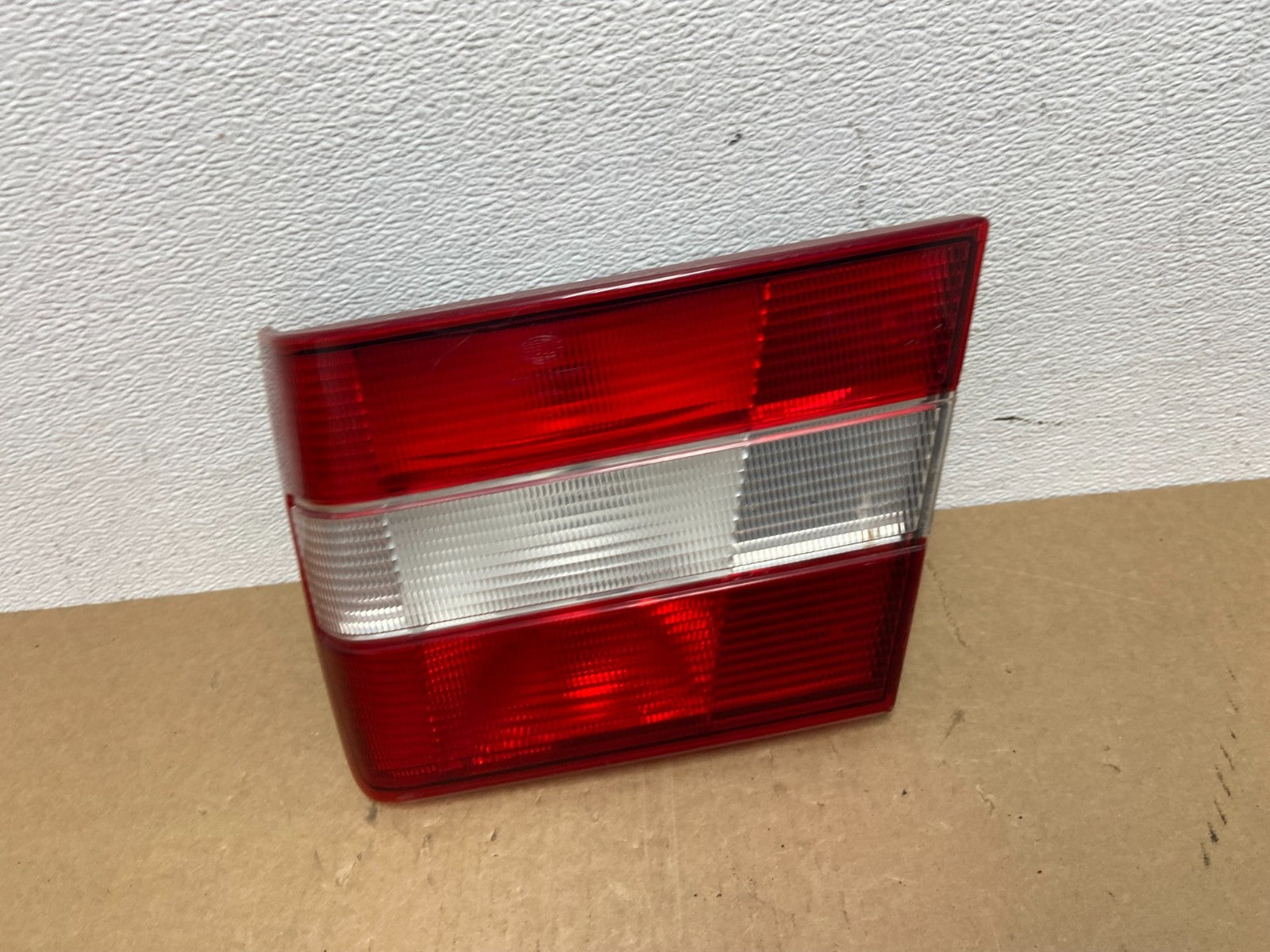 1995 - 1997 Volvo 940 960 Right Passenger RH Side Inner Tail Light Oem AC1150 DW0