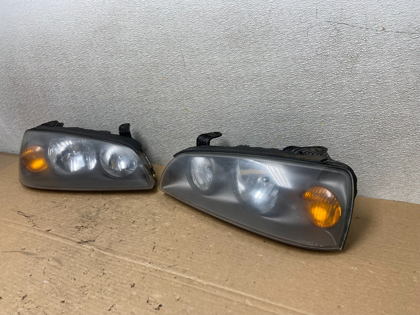 2004 2005 2006 Hyundai Elantra Left+Right Set Halogen Headlights AB4810 DW1