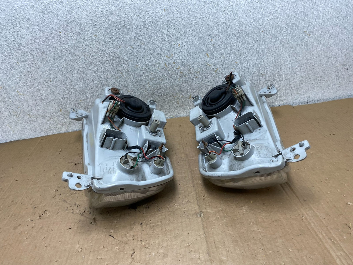 1999-2005 Suzuki Grand Vitara Left+Right Side Set Halogen Headlights AI9387 LK9