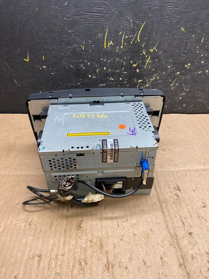 2006-2009 Mercedes W251 R350 Head Command Navigation Radio Player AB1766 DG3