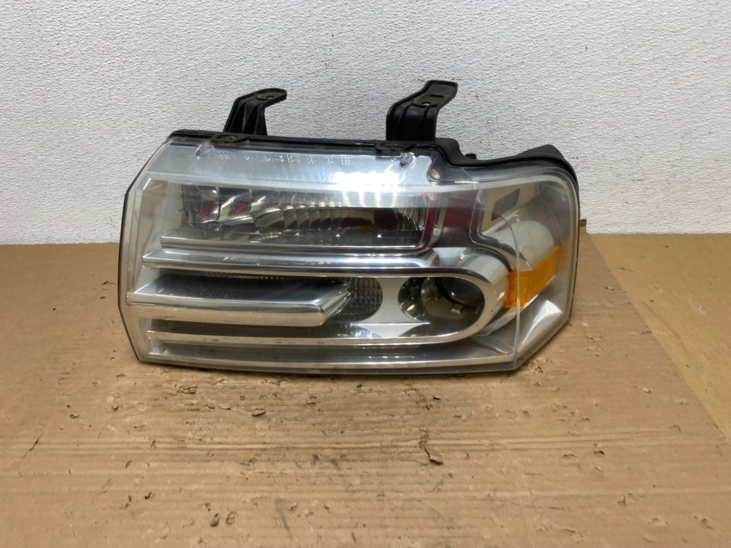 2007-2014 Lincoln Navigator Left Driver Lh Xenon HID Headlight AD4380 DW0