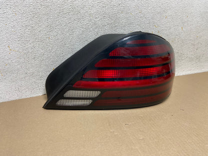 1999-2005 Pontiac Grand AM Right Passenger RH Side Tail Light AH6662 LK1