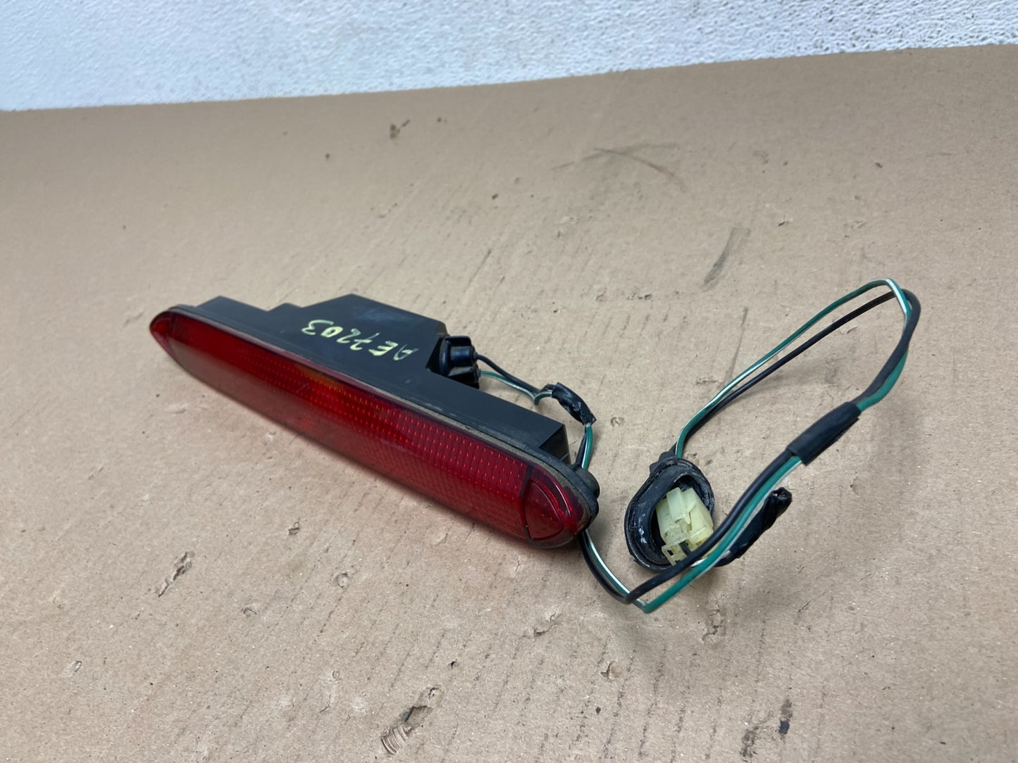 2003 to 2008 Honda Pilot High Mounted 3rd Third Stop Brake Light Lamp AE7203 DG1