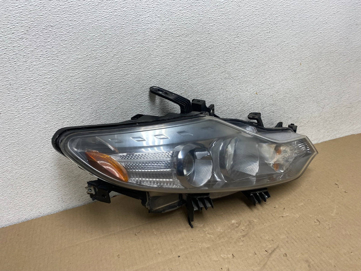 2011 to 2014 Nissan Murano Headlight Right Passenger Rh Halogen AG5877 DW2