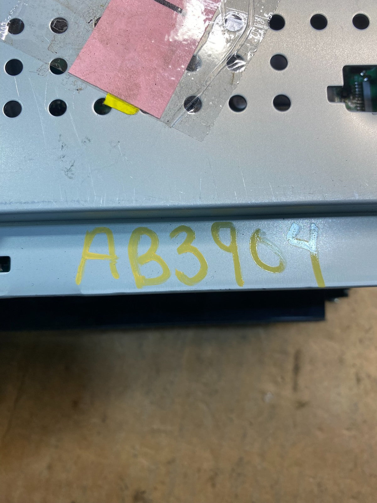 2014 2015 Volvo S60 CD Player Radio Head Unit ab3904 DG7