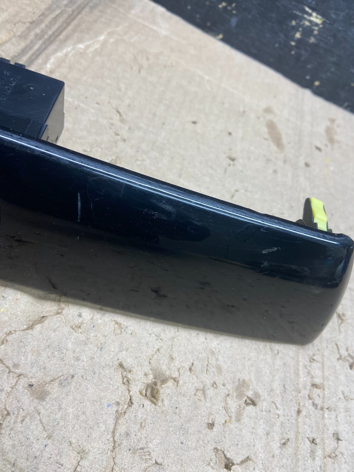 2004 to 2010 Toyota Sienna Switch Key Light Indicator Bezel Trim OEM X6175 DG1