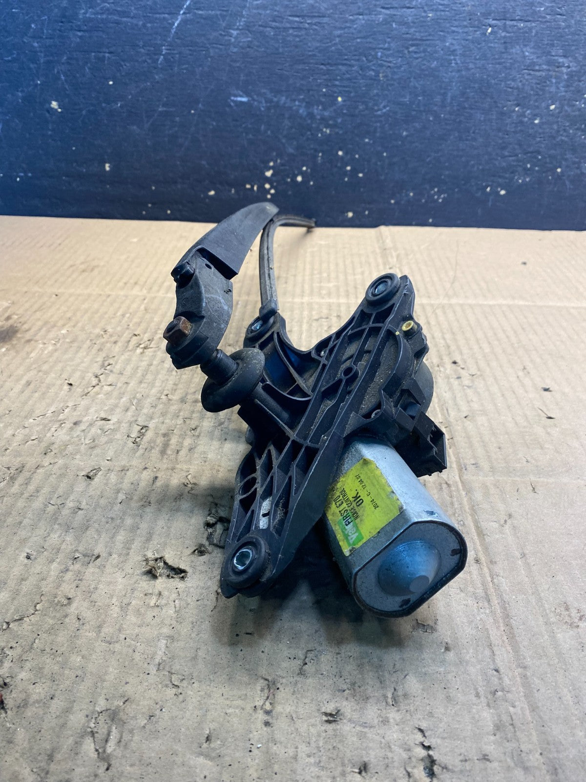 2007 to 2013 BMW X5 E70 Rear Windshield Wiper Motor OEM AA7503 DG4