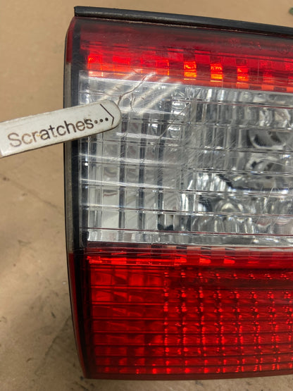 2001 - 2003 Toyota Sienna Right Passenger Rh Side Inner Tail Light AE4590 LK3