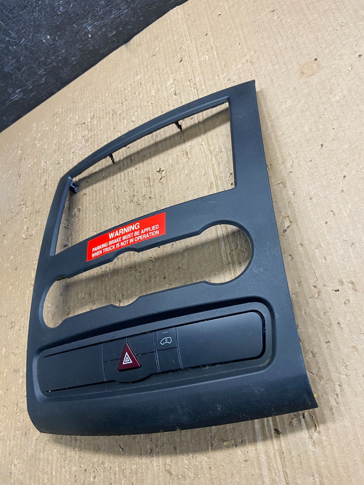 2007-2018 Mercedes Dodge Sprinter Center Console Radio Instrument Panel af1710 D1