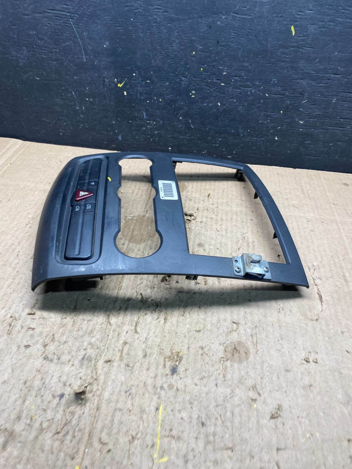 2007-2018 Mercedes Dodge Sprinter Center Console Radio Instrument Panel P1875 DG2