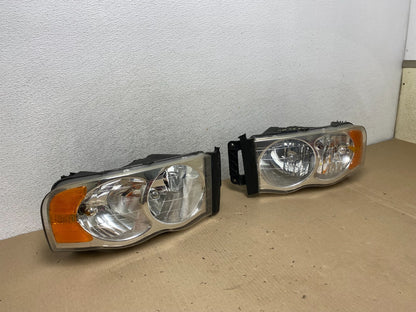 2002 to 2005 Dodge Ram Left+Right Side Headlights AG6856 DW2