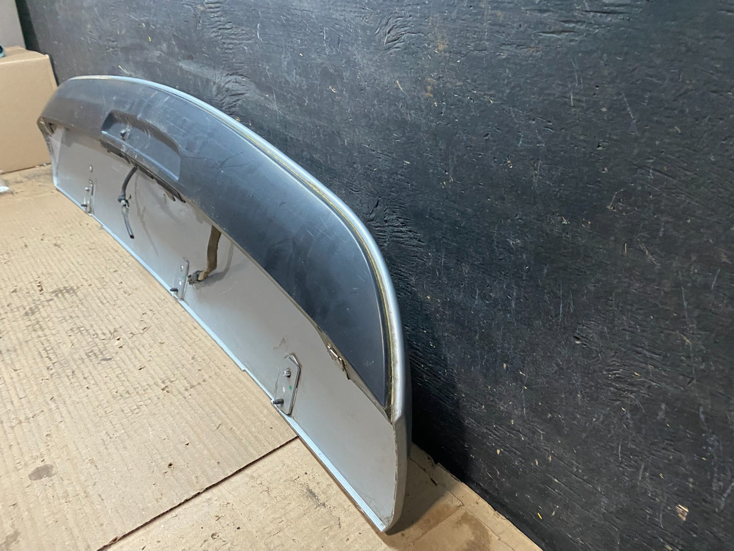 2006 - 2009 Land Range Rover Sport Rear Trunk Light Lift Gate Spoiler V2545 DG8