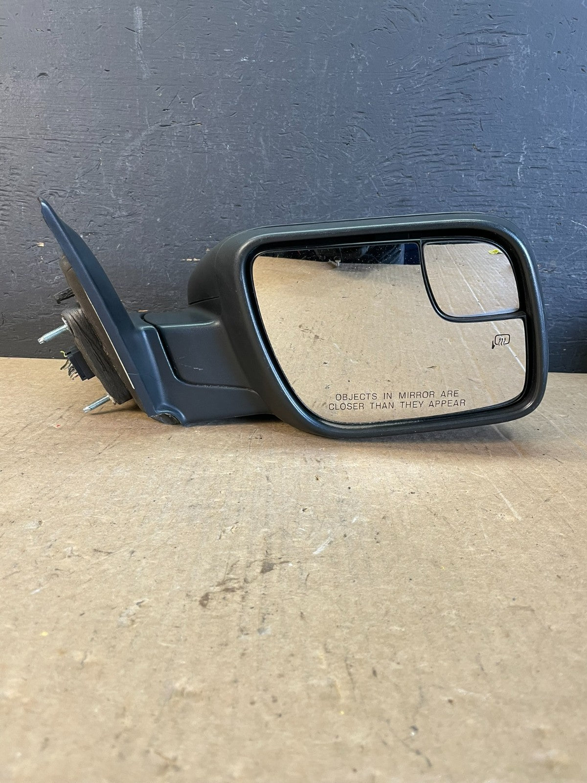 2016 to 2019 Ford Explorer Right Passenger Side View Door Mirror ad0378 DG7