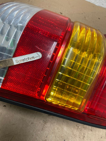 2001 to 2007 Ford Escape Right Passenger RH Side Tail Light AG4475 LK3