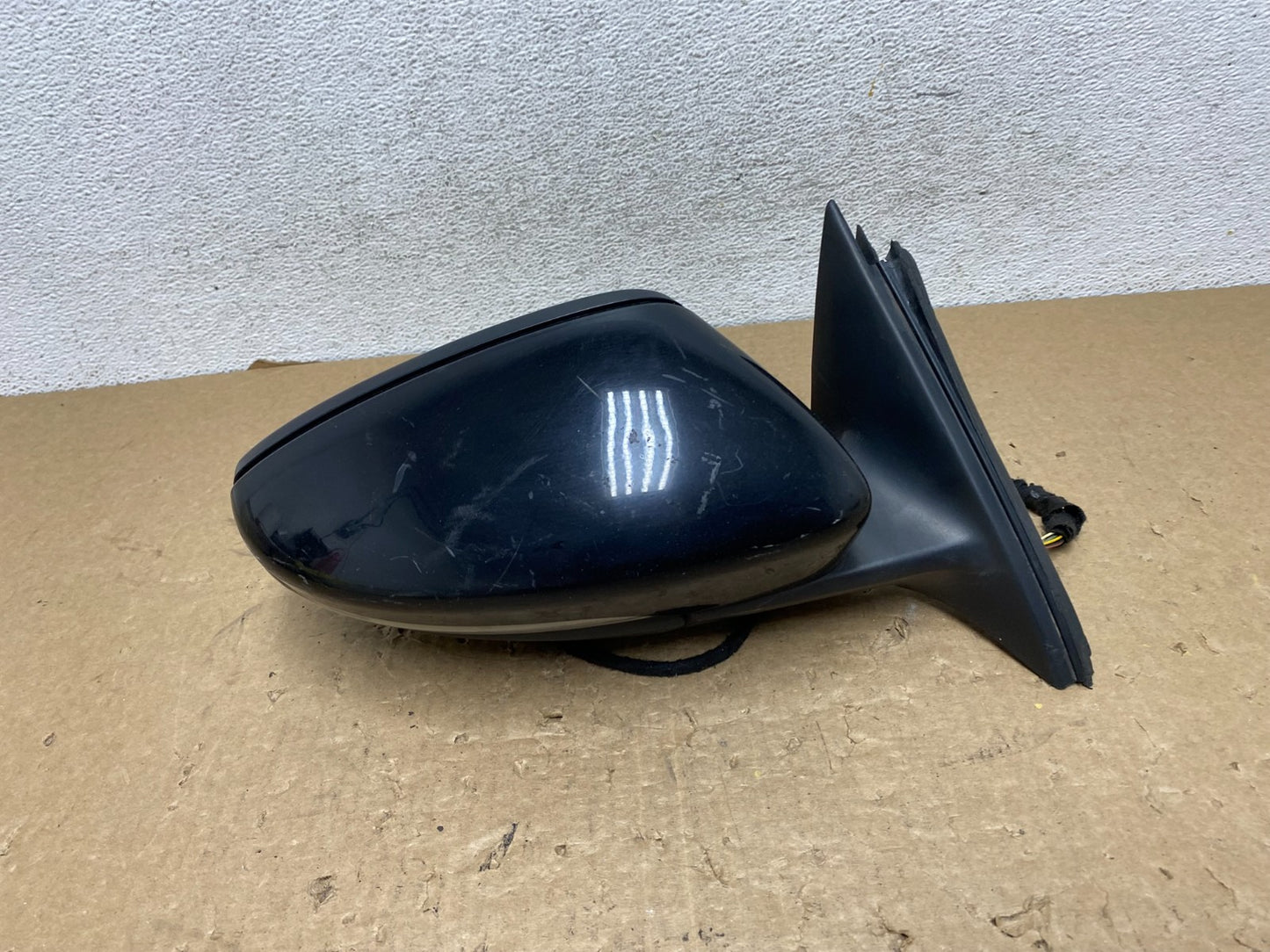 2012-2015 Volkswagen Passat Right Passenger Sgn Door View Mirror AF7991 DW0
