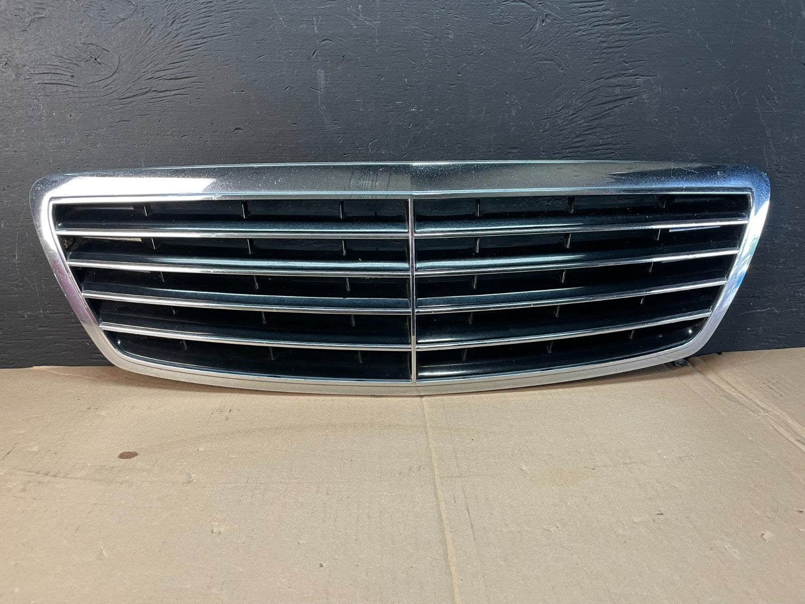 2003 to 2006 Mercedes Benz S-Class Front Grille ad8393 DG0