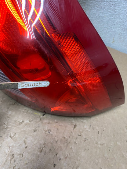 2009 to 2011 Volvo XC60 Right Passenger RH Tail Light Oem V0071 DW5