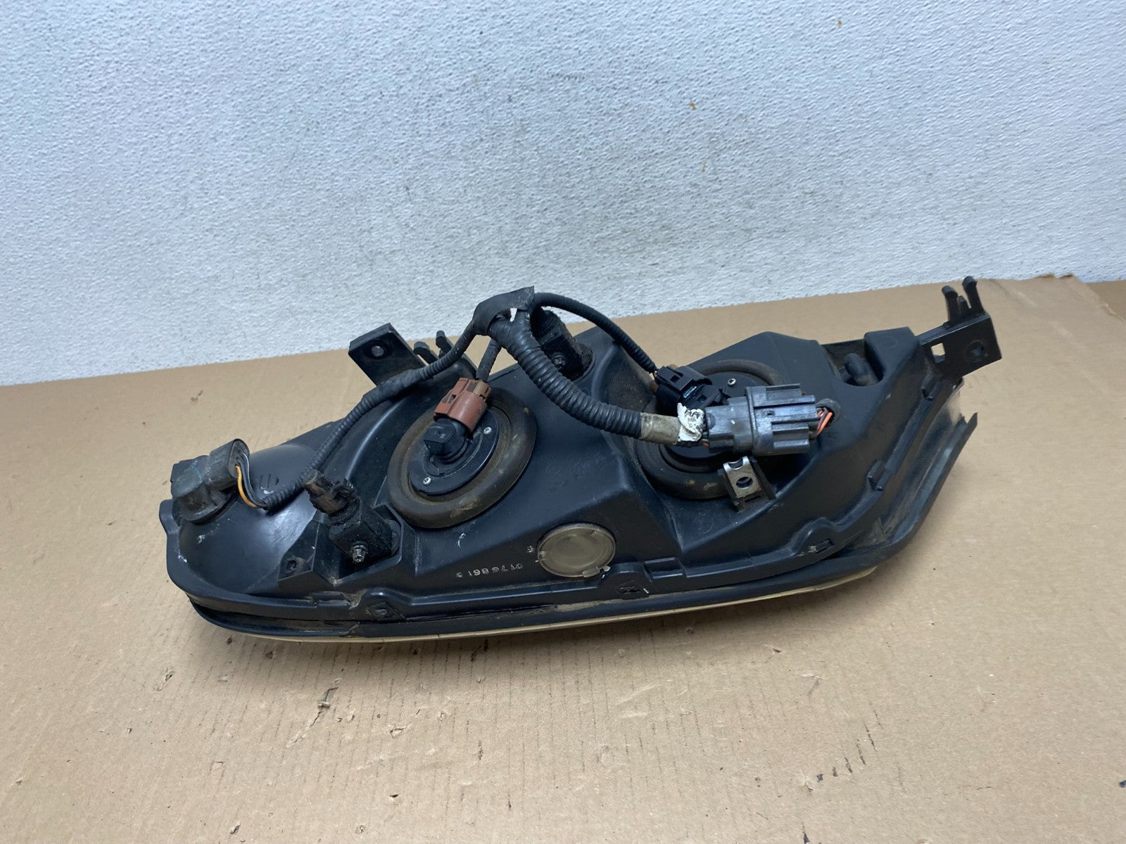 2000 to 2002 Lincoln Ls Right Passenger RH Side Headlight Halogen AE7263 DW4