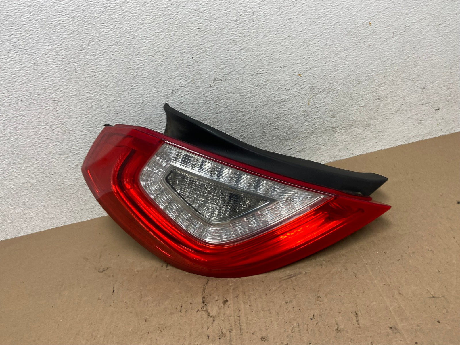 2013 2014 2015 2016 Lincoln Mks Left Driver LH Side Tail Light AE6096 LK0