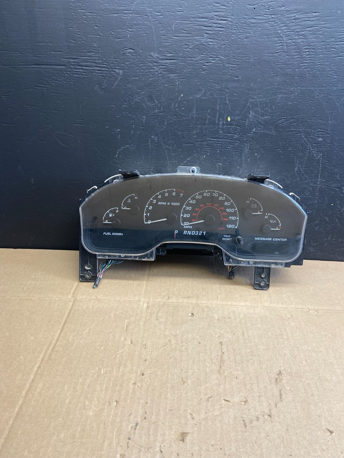 2001 to 2003 Ford Explorer Speedometer Cluster Gauge Oem AB9383 DG0