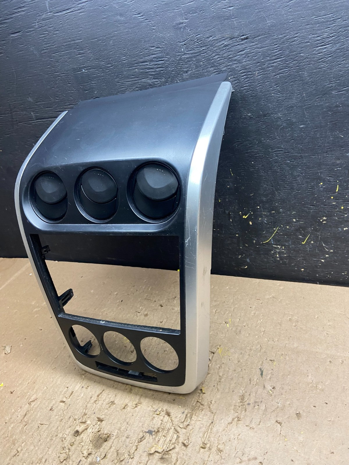 2007 - 2009 Mazda CX-7 Radio Dash TrimClimate Control Bezel W/Vent ac9379 DG2