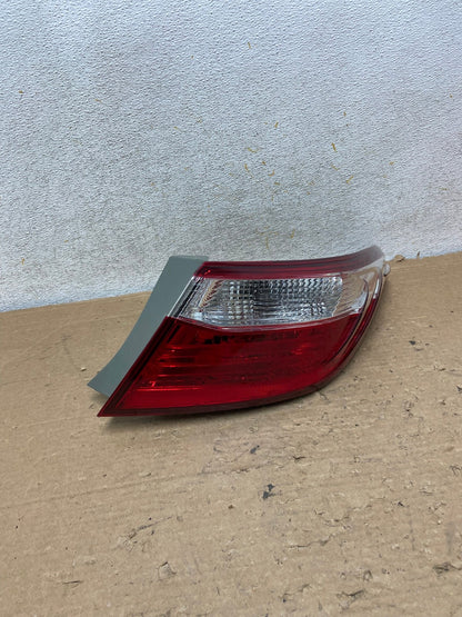 2015 2016 2017 Toyota Camry Right Passenger RH Side Tail Light AH9148 LK0