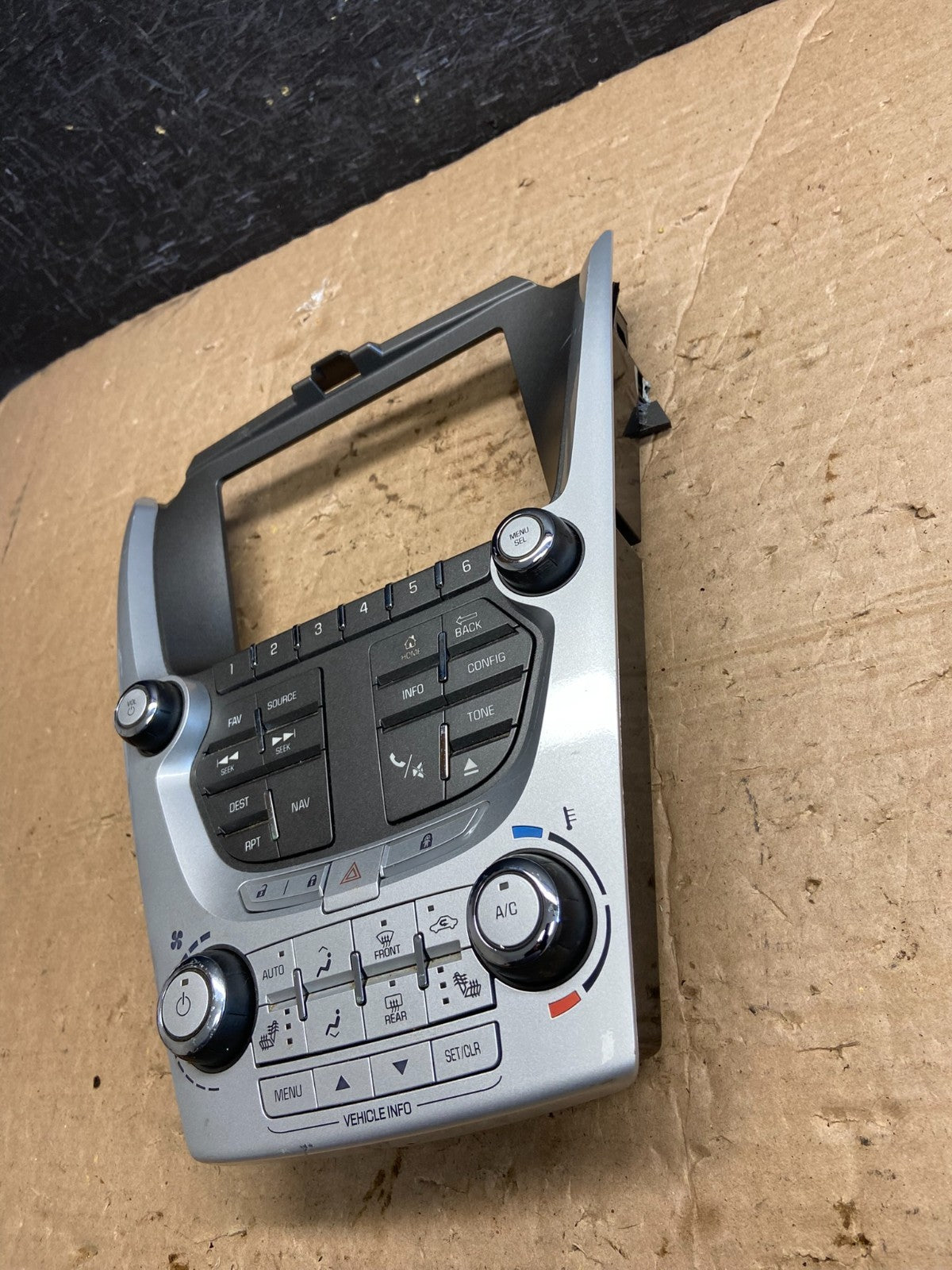 2012-2015 Chevrolet Equinox Radio Face Climate Control Panel Bezel AF2333 DG2