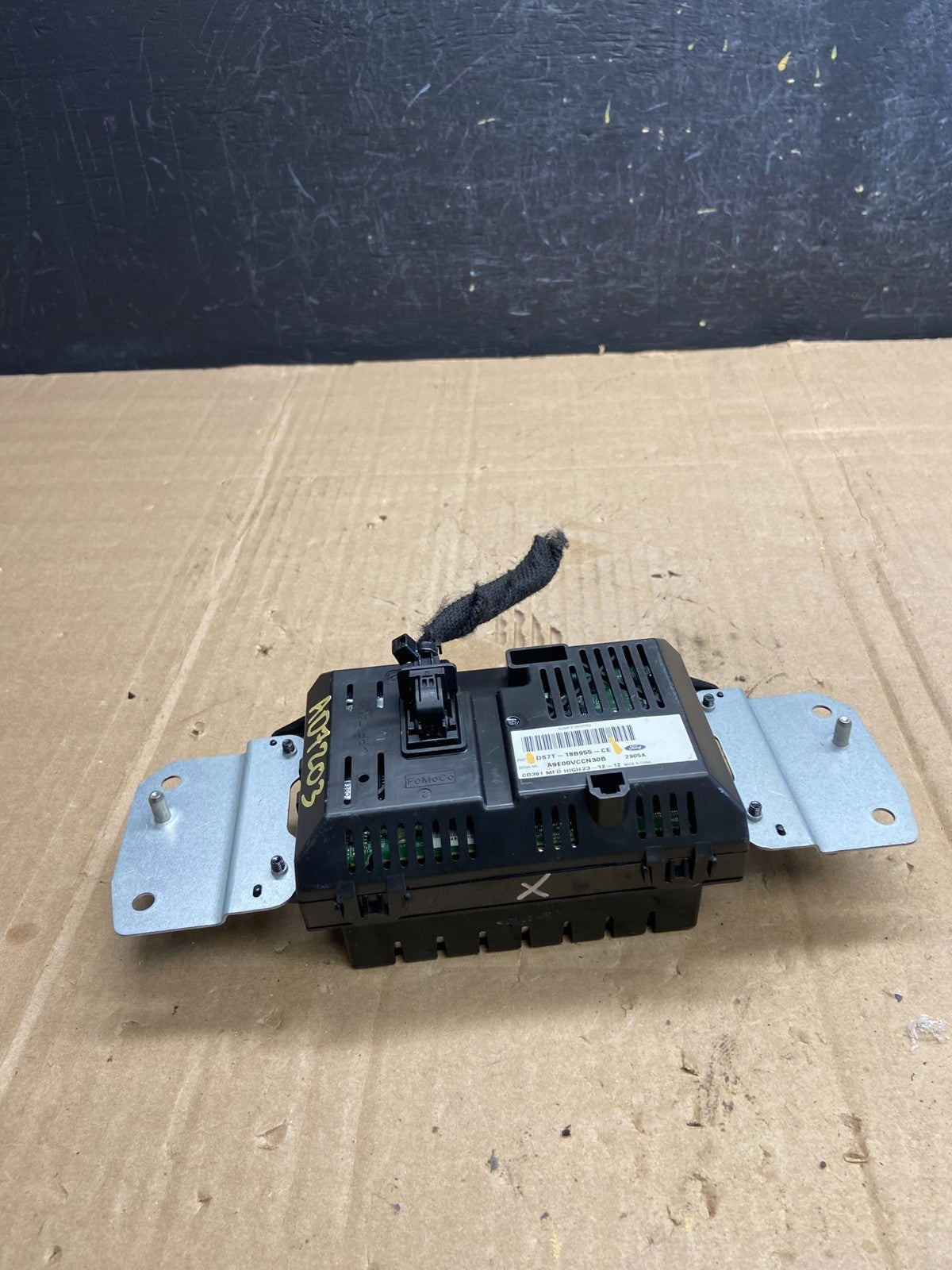 2013 to 2016 Ford Fusion 4.2" Radio Information Display Screen ad7203 DG4