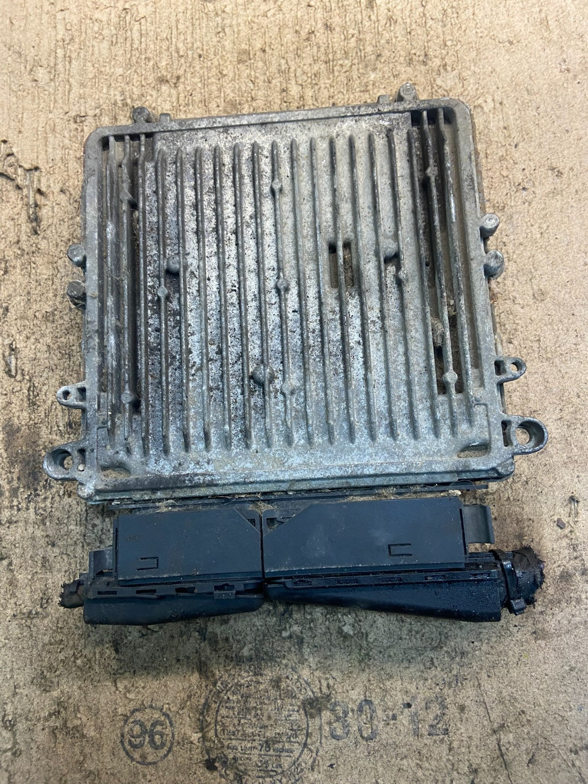 2007 to 2009 Mercedes Sprinter ECU ECM Engine Control Module Unit OEM z8961 DG1