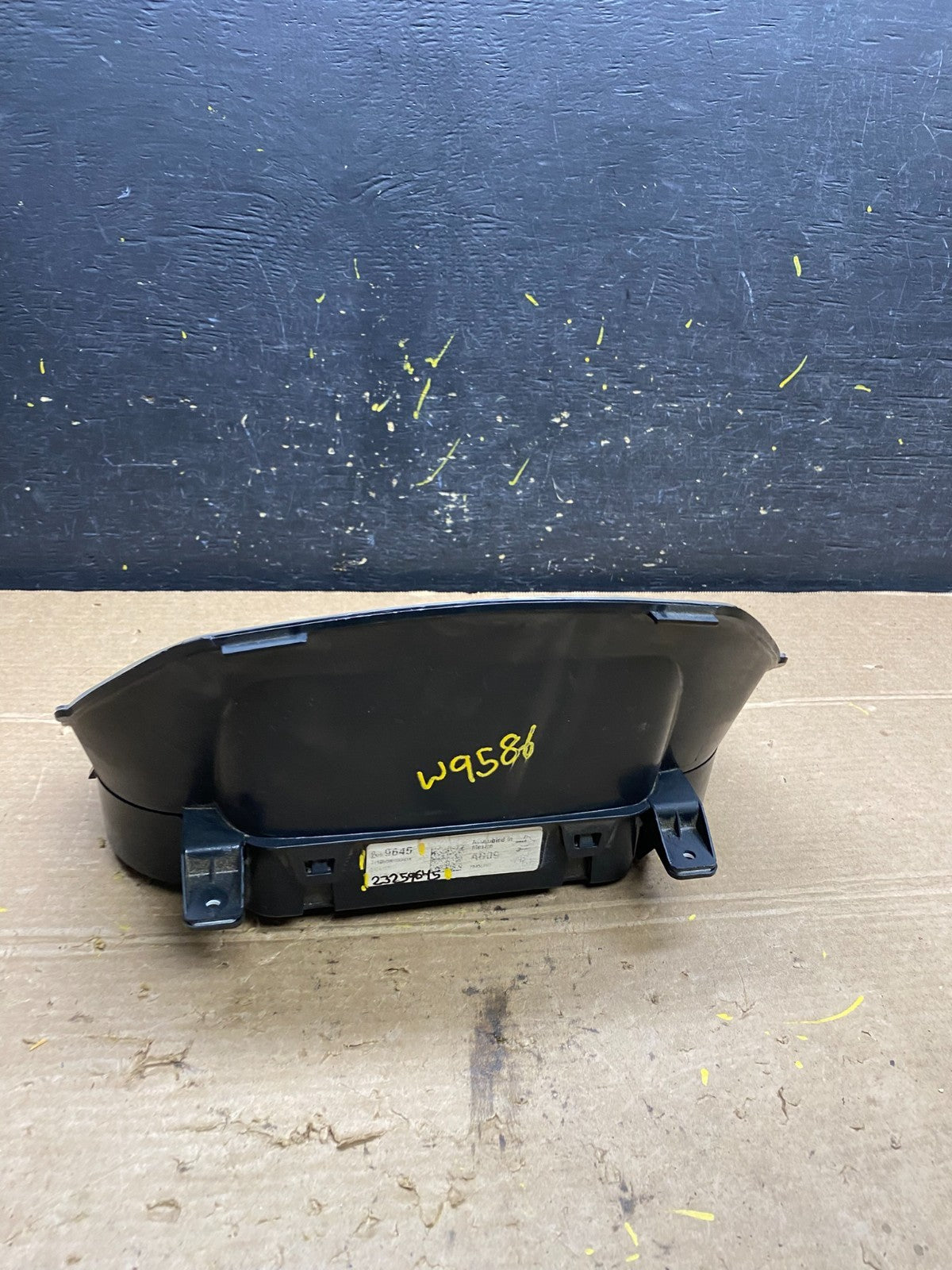 2007 to 2014 GMC Yukon Sierra Cluster Gauge Speedometer W9586 DG3