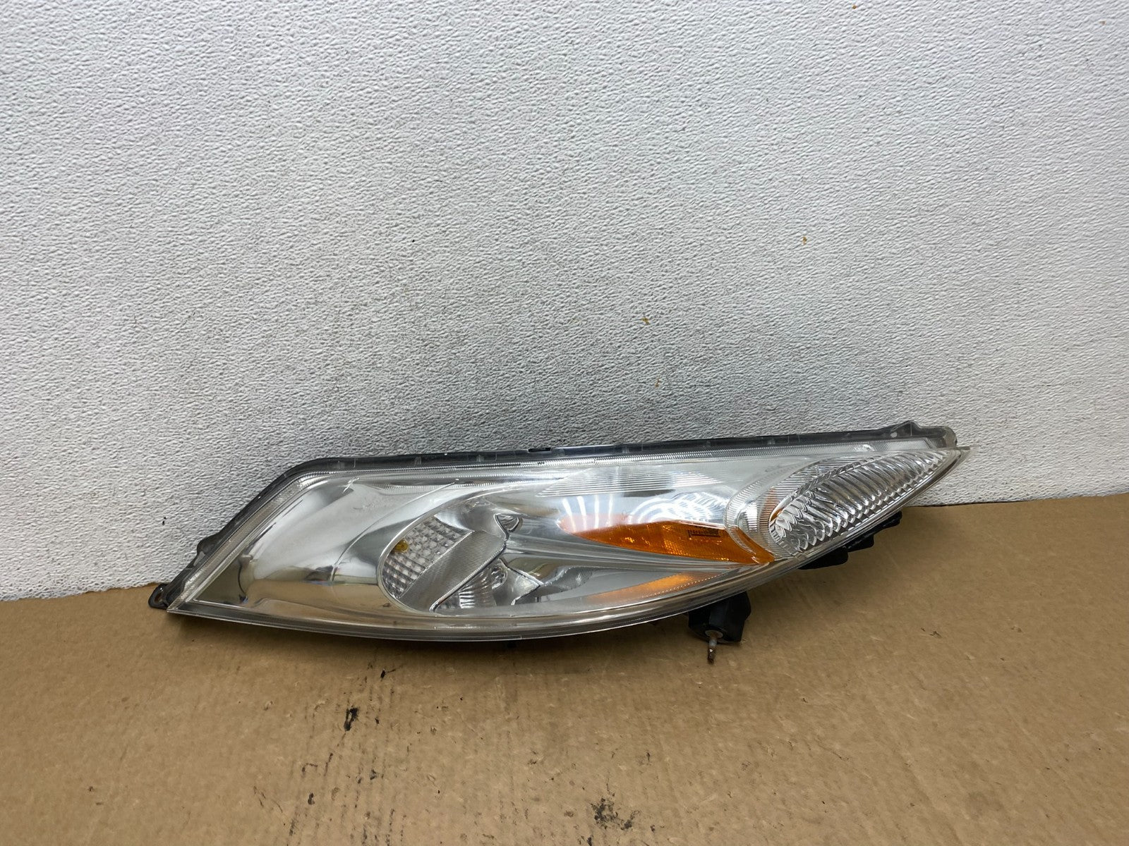 2011-2014 Nissan Juke Turn Signal Headlight Right Passenger RH Halogen AG2203 DW0