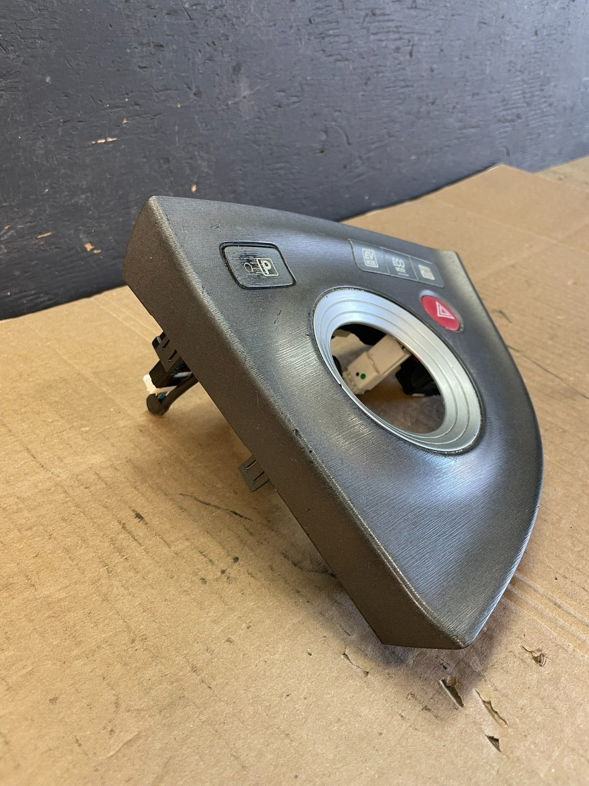 2010 to 2015 Toyota Prius 1.8L Gear Shifter Trim Panel Cover Bezel AC2345 DG1