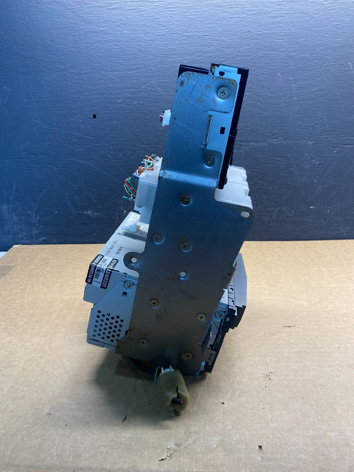 2004 - 2005 Nissan Maxima Screen Radio CD Navigation ac8053 DG2