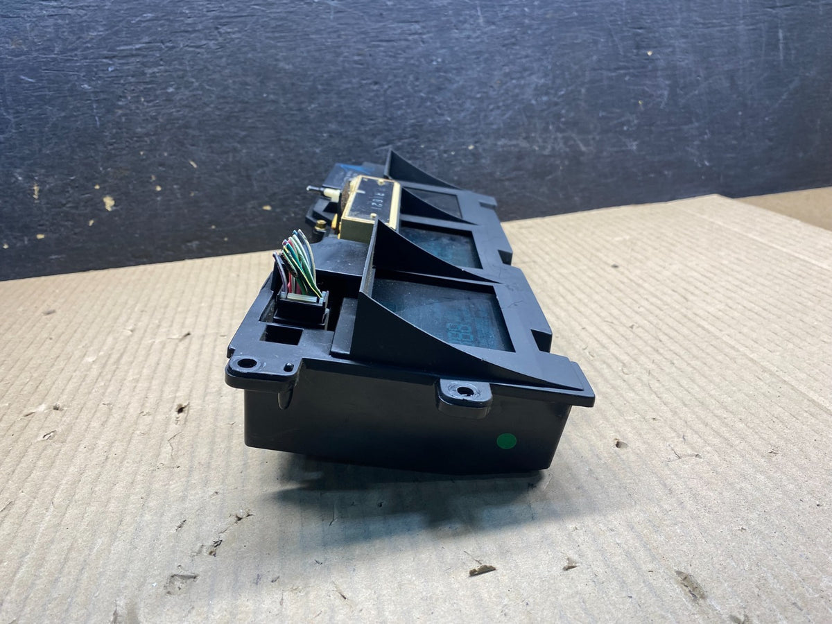 1993-1994 Lincoln Town Car Speedometer Gauge Cluster F3VF-10849-BA ai4904 DG2