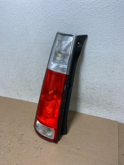 1997 1998 1999 2000 2001 Honda Crv Cr-v Left Driver Lh Tail Light AG5806 DW1