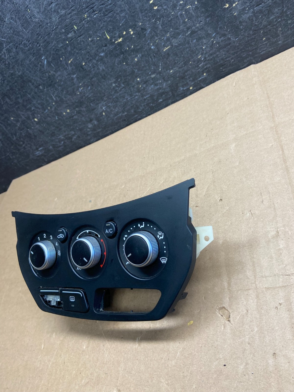 2013 2014 2015 Ford Escape Ac Heater Climate Control Temperature AI3192 DG2