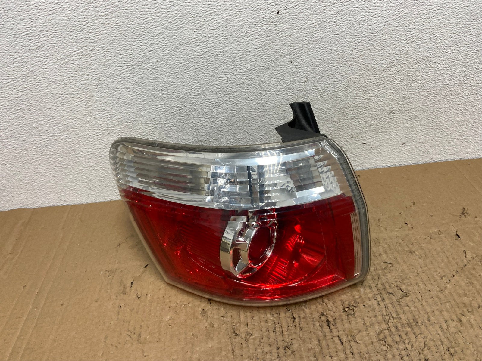 2007 to 2012 GMC Acadia Tail Light Left Side Driver Lh AC4153 LK0