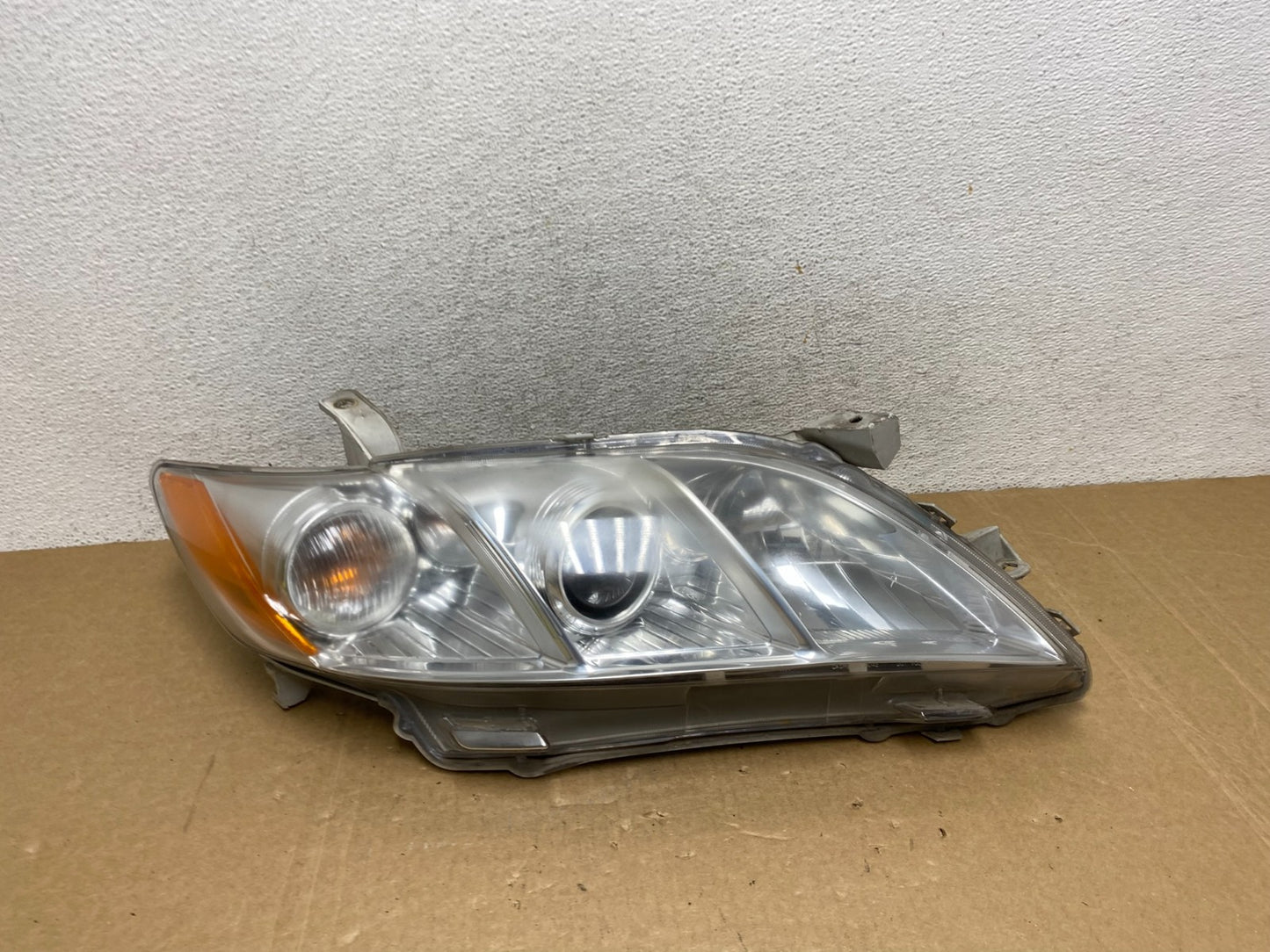 2007 - 2009 Toyota Camry Halogen Right Passenger Headlight AF9944 DW0